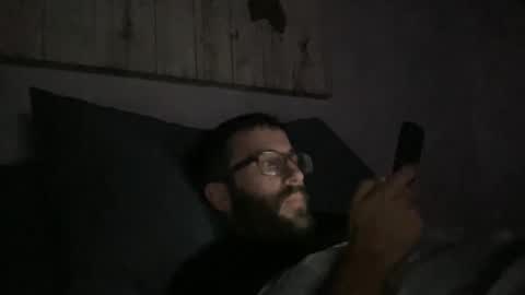 Snapshot of dvon1990 chatting on January 14, 2026, 8:47 pm dvon1990 online show from January 14, 2026, 8:47 pm