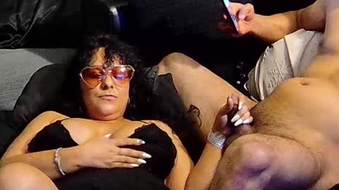 Snapshot of dvspapi chatting on October 26, 2025, 11:27 am Delilah  Papi online show from October 26, 2025, 11:27 am