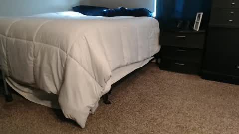 dwhitey4u online show from October 2, 2025, 3:08 pm