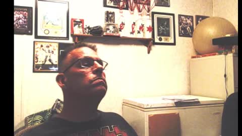 Snapshot of dwinmontana chatting on September 11, 2025, 4:01 am dwinmontana online show from September 11, 2025, 4:01 am