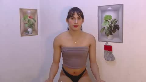 dy_namite online show from January 7, 2026, 7:27 pm