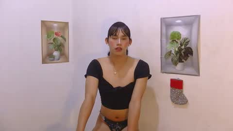 Snapshot of dy_namite chatting on March 5, 2026, 6:59 pm dy_namite online show from March 5, 2026, 6:59 pm