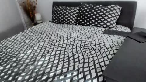 Dyanne online show from February 19, 2025, 7:38 pm