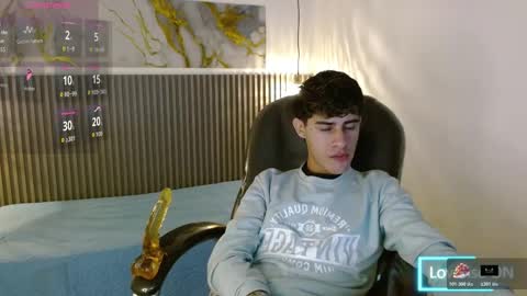 dyla_n18_ online show from November 13, 2025, 8:08 pm