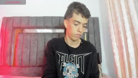 Dylan online show from November 18, 2025, 11:36 am