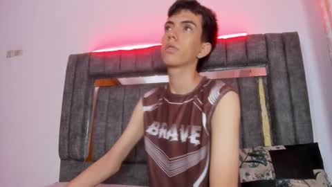 Dylan online show from December 1, 2025, 11:37 am