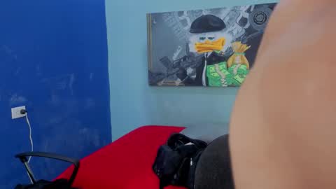 dylanguss online show from November 23, 2025, 7:46 pm