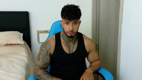 Snapshot of dylanrivera_ chatting on May 13, 2026, 11:33 pm Dylan Rivera online show from May 13, 2026, 11:33 pm