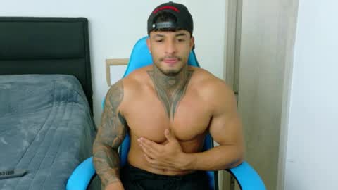 Snapshot of dylanrivera_ chatting on June 5, 2026, 2:40 am Dylan Rivera online show from June 5, 2026, 2:40 am