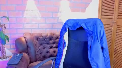 D Y L A N online show from March 12, 2026, 1:34 am