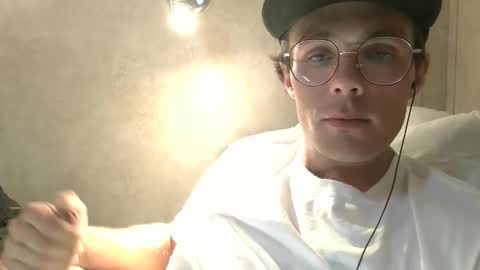 dylp400 online show from February 28, 2025, 4:54 am