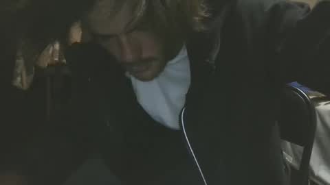 dylp400 online show from November 10, 2025, 7:57 pm