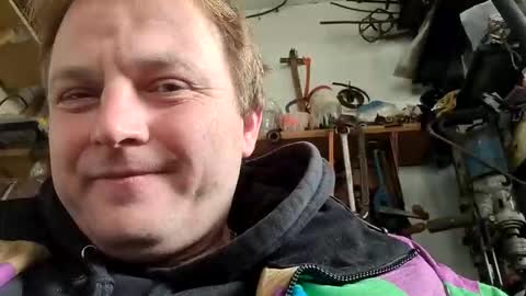 dzejnys online show from October 14, 2025, 12:17 pm