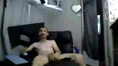 Snapshot of dzznutzz9 chatting on July 15, 2026, 4:18 am dzznutzz9 online show from July 15, 2026, 4:18 am