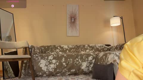 e1ara online show from April 20, 2026, 10:51 am