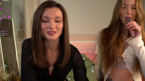 Snapshot of e_vvv_a chatting on December 10, 2024, 4:38 pm Eva online show from December 10, 2024, 4:38 pm