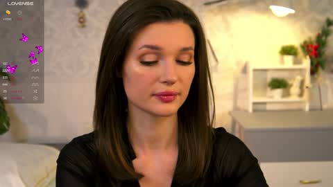 Snapshot of e_vvv_a chatting on January 4, 2025, 4:11 pm Eva online show from January 4, 2025, 4:11 pm