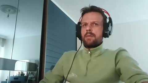 eaglecrm online show from October 26, 2025, 1:28 pm