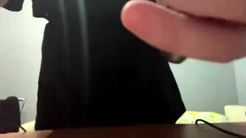 Snapshot of earthascritchfield chatting on May 7, 2026, 6:24 pm Rina online show from May 7, 2026, 6:24 pm