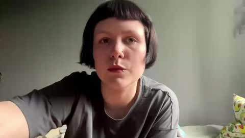 Snapshot of earthascritchfield chatting on May 21, 2026, 3:41 pm Rina online show from May 21, 2026, 3:41 pm