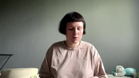 Snapshot of earthascritchfield chatting on May 26, 2026, 10:22 am Rina online show from May 26, 2026, 10:22 am