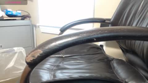 Easy Going Guy online show from November 30, 2025, 6:56 pm