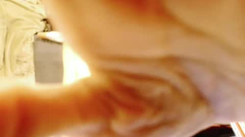 Snapshot of eatme_six9 chatting on June 5, 2026, 6:24 pm Six online show from June 5, 2026, 6:24 pm