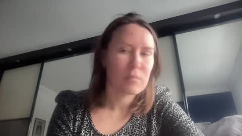 Nadia Ferreira  online show from February 2, 2026, 9:41 am