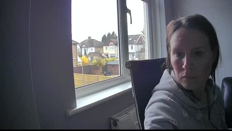 Nadia Ferreira  online show from March 22, 2026, 9:23 am