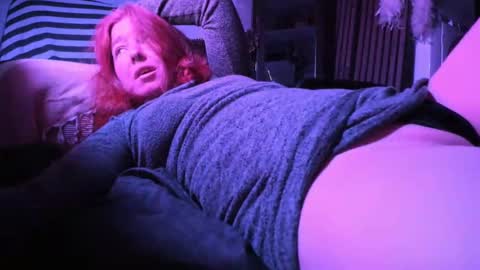 Snapshot of eatthebooty420 chatting on February 12, 2025, 6:19 am hi.. im baybee more spicyness --- online show from February 12, 2025, 6:19 am