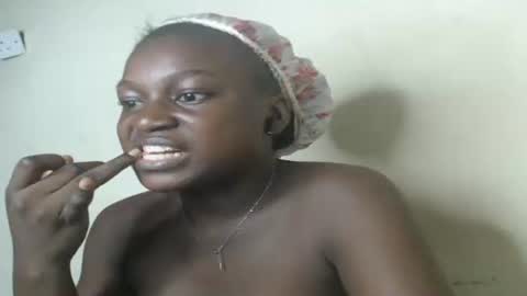 eatuupx online show from February 3, 2025, 4:41 pm