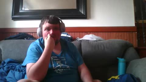 Snapshot of eazyb1991 chatting on March 12, 2026, 6:58 pm Eazyb91 online show from March 12, 2026, 6:58 pm