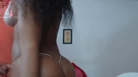 Laraand Drake online show from December 18, 2024, 11:56 am