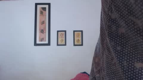 Laraand Drake online show from October 1, 2025, 6:19 am