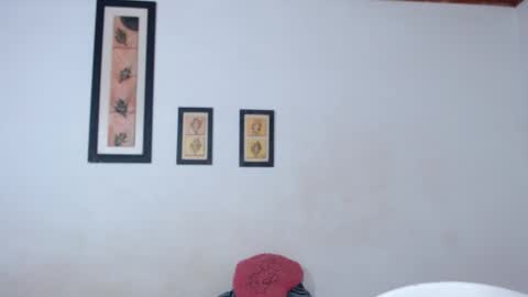 Laraand Drake online show from October 15, 2025, 8:03 am