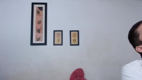 Laraand Drake online show from November 19, 2025, 8:25 am