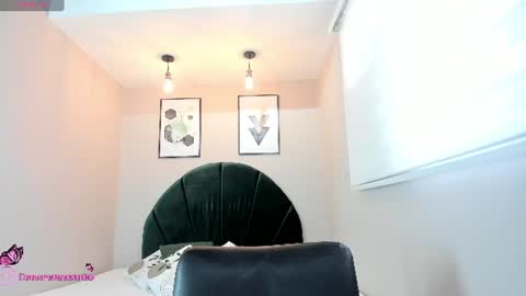 Snapshot of ebbafernandez1_ chatting on July 17, 2026, 12:23 pm online show from July 17, 2026, 12:23 pm