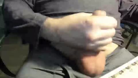 ebear609 online show from January 19, 2026, 2:37 am