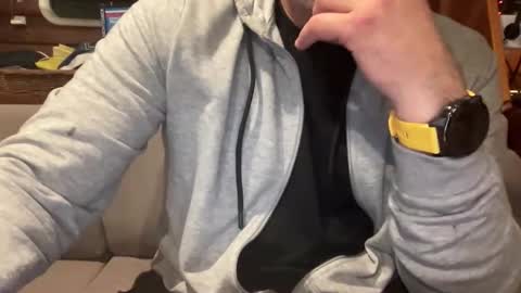 ebnk15 online show from November 22, 2025, 8:41 pm