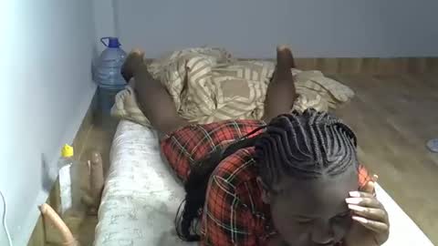 Queen online show from April 18, 2026, 7:58 pm