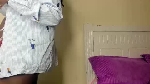 Snapshot of ebony_arya chatting on July 8, 2026, 10:31 am Arya online show from July 8, 2026, 10:31 am