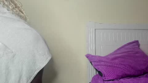 Snapshot of ebony_arya chatting on July 10, 2026, 7:49 pm Arya online show from July 10, 2026, 7:49 pm