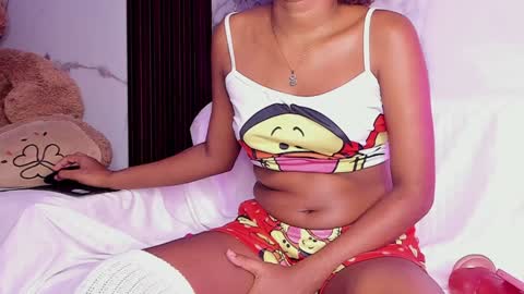 Snapshot of ebony_beautifull chatting on February 6, 2025, 7:13 am Luci online show from February 6, 2025, 7:13 am