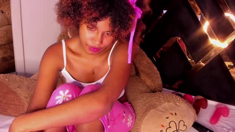 Snapshot of ebony_beautifull chatting on February 7, 2025, 2:08 am Luci online show from February 7, 2025, 2:08 am