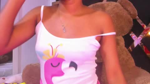 Snapshot of ebony_beautifull chatting on February 23, 2025, 1:57 am Luci online show from February 23, 2025, 1:57 am