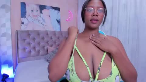 Andrea online show from March 11, 2025, 12:00 am