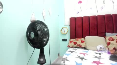 ebony_hot_25 online show from October 29, 2025, 11:39 pm