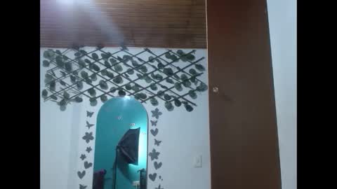 ebony_luna1 online show from April 20, 2026, 12:52 pm