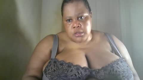 ebony_magixs online show from September 28, 2025, 12:16 am