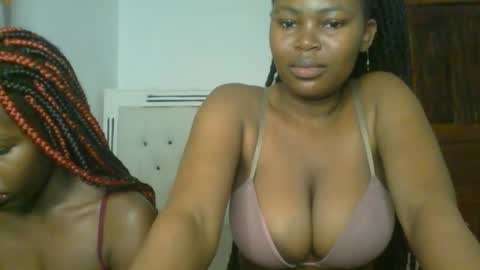 Snapshot of ebony_meeky chatting on October 5, 2025, 2:59 pm ebony_meeky online show from October 5, 2025, 2:59 pm
